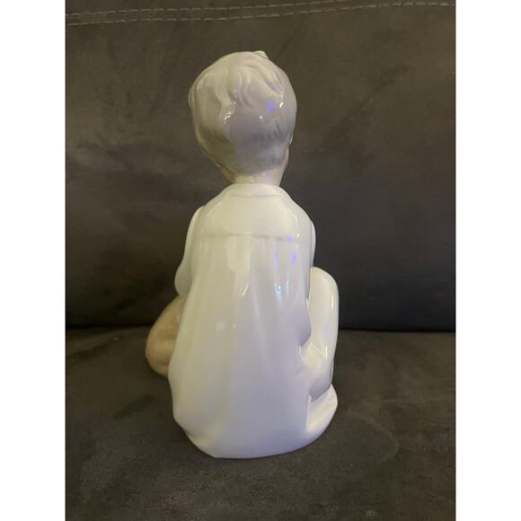 Vintage Lladro #4522-Child with Dog- Preowned. No box - Picture 3 of 5